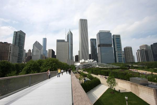 Love This Bridge Going To The Art Institute In Millennium Park Chicago Millennium Park Places To Go Millennium