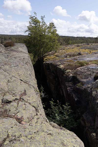 Picture of Grottstigen Cave Trail (Åland Islands): Crack in the rocks of the Getabergen landscape