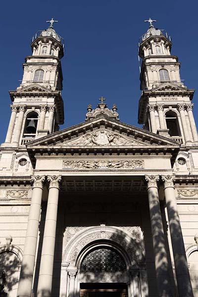 Looking up the Cathedral of Rosario | Rosario | ArgentiniÃ«