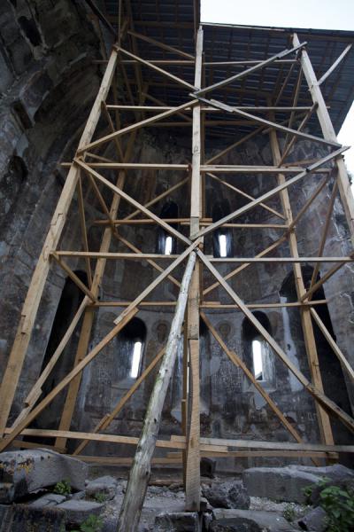 Picture of Kobayr Monastery (Armenia): Protecting the frescoes: scaffolding at the church of Kobayr Monastery