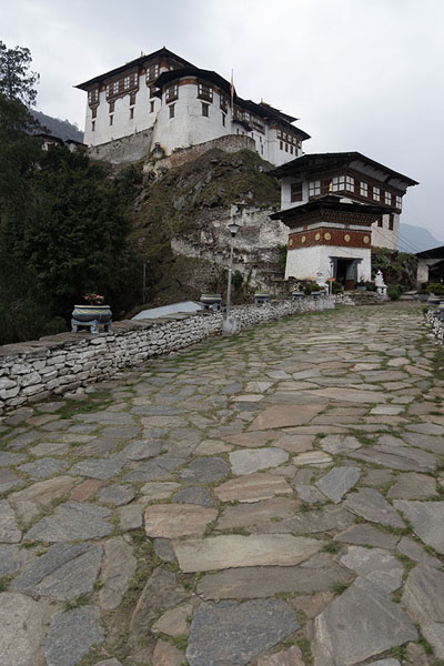 Picture of Stone way to Lhuentse DzongLhuentse Dzong - Bhutan