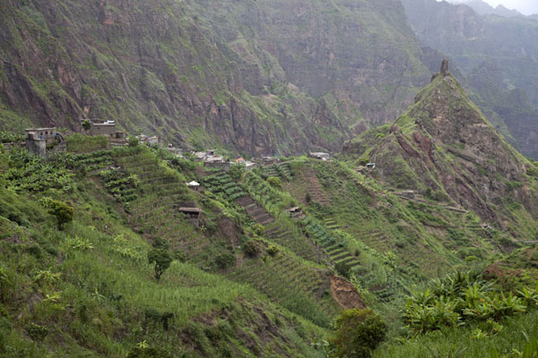 Picture of The ridge on which Rabo Curto is built with the curiously shaped pinnacle at the end (Coculi to Rabo Curto hike, Cabo Verde)