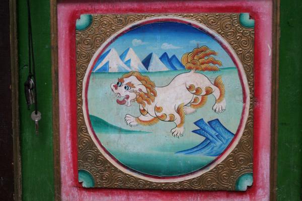 Picture of Jiaju Tibetan village (China): Detail of door in Tibetan village of Jiaju
