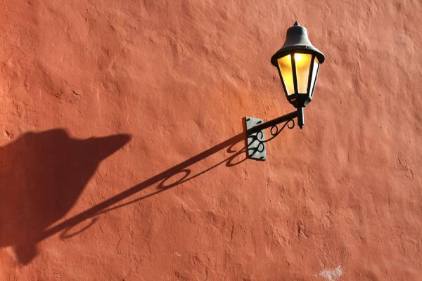 Street lantern with shadow in Cartagena | Cartagena de Indias | Colombia