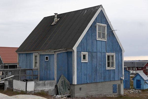 Foto de Typical wooden house in Aasiaat -  - Europa