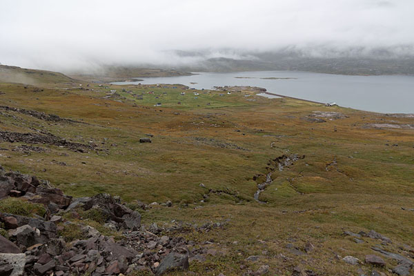 Foto de View over Igaliku with the north side of the fjordIgaliku - 