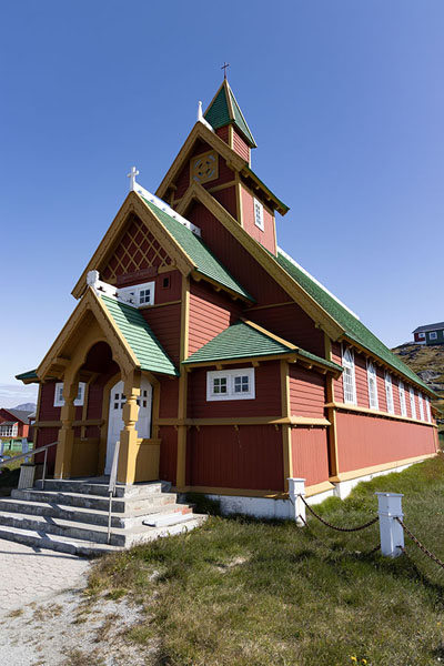 Picture of Fredens church of Paamiut basking in the sunlight