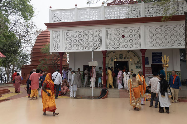 Foto van The main sanctuary of Umananda temple on Peacock IslandGuwahati - India