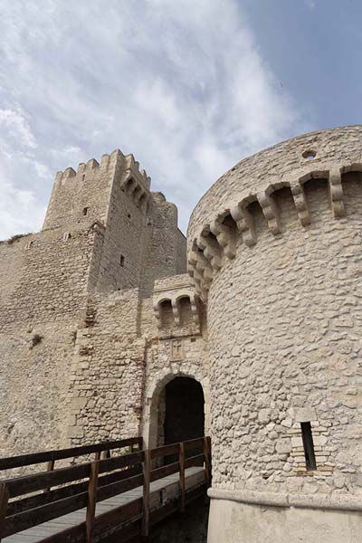 Foto van Entrance to the fortress on top of San Nicola islandTremiti - ItaliÃ«