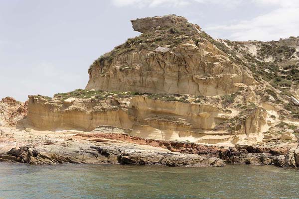 Foto de Rock formations on Cretaccio islandTremiti - Italia