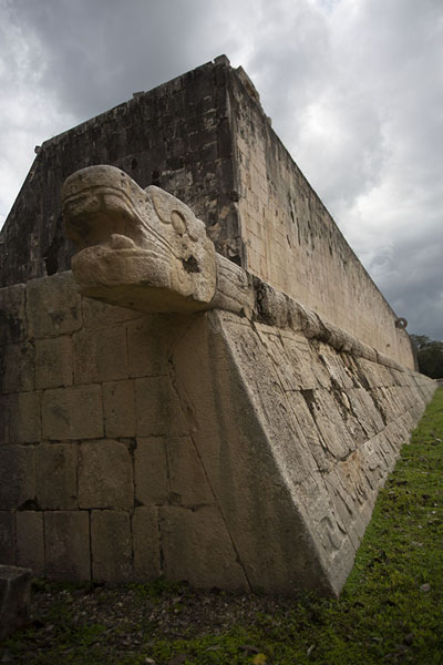 Head of a feathered serpent sculpted at the end of the Great Ball Court | ChichÃ©n ItzÃ¡ | Messico