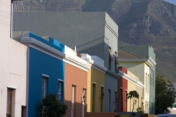 Picture of Street in Bo-Kaap with Table Mountain in the background (Cape Town, South Africa)