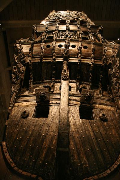 Picture of Vasa Museum (Sweden): Rear of the Vasa seen from below, looking upwards