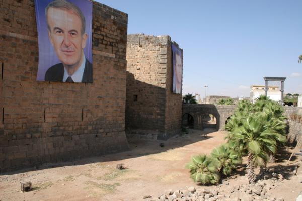 The outer walls of the fortress and the moat | Anfiteatro di Bosra | Siria