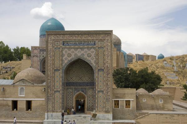 Frontal view of the entrance of Shah-i-Zinda string of mausolea | Shah-i-Zinda mausolea | Oezbekistan